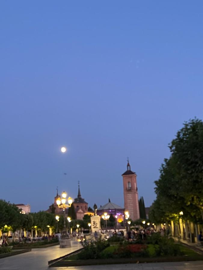 Sonar En La Plaza Cervantes 3 알칼라데에나레스 외부 사진